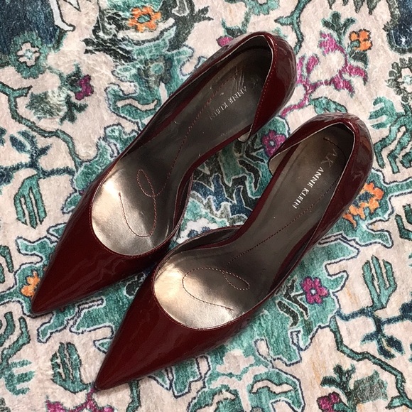 Anne Klein ‘Christa’ Burgundy Patent Leather Point Toe D’Orsay Heels Sz 10 - Picture 11 of 11